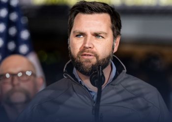 J.D. Vance: džoker za pobjedu ili neočekivani teret za Trumpa?