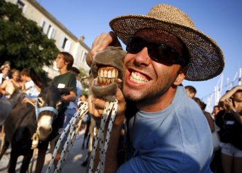 Sutra počinju legendarne Saljske užance! Večeras će ih na zadarskim ulicama najaviti Tovareća mužika