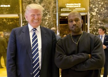 REPER REPUBLIKANAC Kanye West vozeći se u Tesli na Beverly Hillsu podržao fanove Donalda Trumpa | NACIONAL.HR