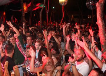 Slobodna Dalmacija – Gotovo je s partijanjima u Carpe Diemu! Evo kako su objasnili svoju odluku: ‘Žalimo i ispričavamo se’