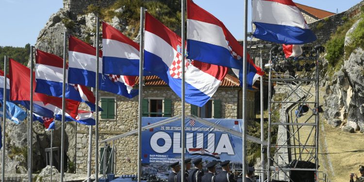 Od 7 sati do navečer u Kninu danas je na snazi posebna regulacija prometa: pročitajte koji su alternativni pravci i gdje su parkinzi