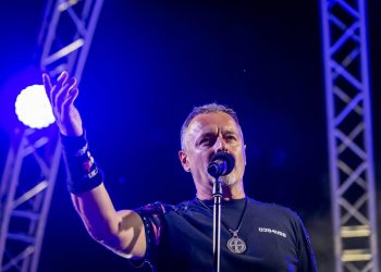 Slobodna Dalmacija – Odlična vijest za ljubitelje Thompsonovih pjesama: nakon dva koncerta u Imotskom, vraća se u Dugopolje, evo svih detalja