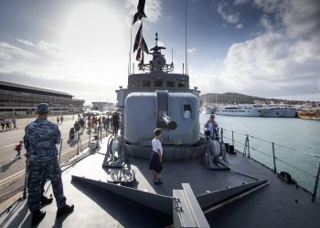 Slobodna Dalmacija – Zašto je predsjednik države ovako naglo prekinuo vojnu vježbu nedaleko Dubrovnika? Milanović spašava sezonu…