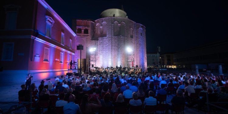 64. Glazbene večeri u Sv. Donatu: svečano zatvaranje uz koncert Zadarskog komornog orkestra