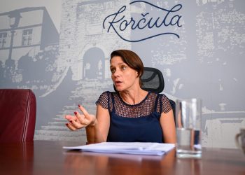 Slobodna Dalmacija – Korčulanska gradonačelnica o milijunskom dugu: ‘Neće nas slomiti, javili su mi se ljudi koji žele spasiti grad…’