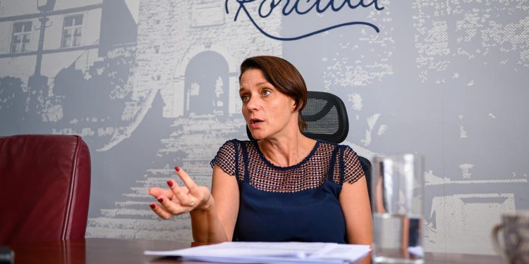 Slobodna Dalmacija – Korčulanska gradonačelnica o milijunskom dugu: ‘Neće nas slomiti, javili su mi se ljudi koji žele spasiti grad…’