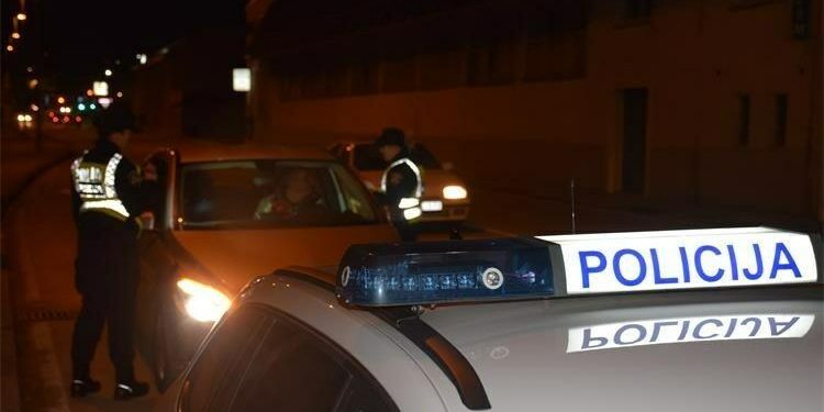 Slobodna Dalmacija – Policija sve ‘češlja’ po cestama na splitskom području: u 24 sata ‘pala’ drogirana vozačica, pijani motociklist…