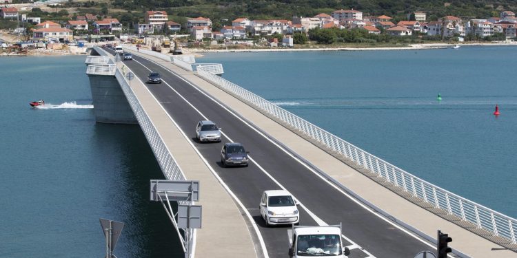 Slobodna Dalmacija – Imamo sve odgovore: zašto je otpala ideja o tunelu od Kaštela do Splita, zašto se čiovski most ne diže, što s omiškim?