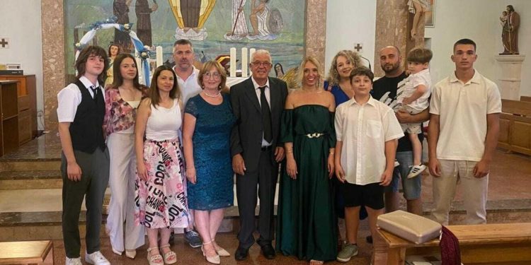 Slobodna Dalmacija – Ivo i Dragica u Zagvozdu proslavili zlatni pir! Sve je počelo prije 50 godina u splitskoj crkvi: ‘Ja šparala, on gradio’