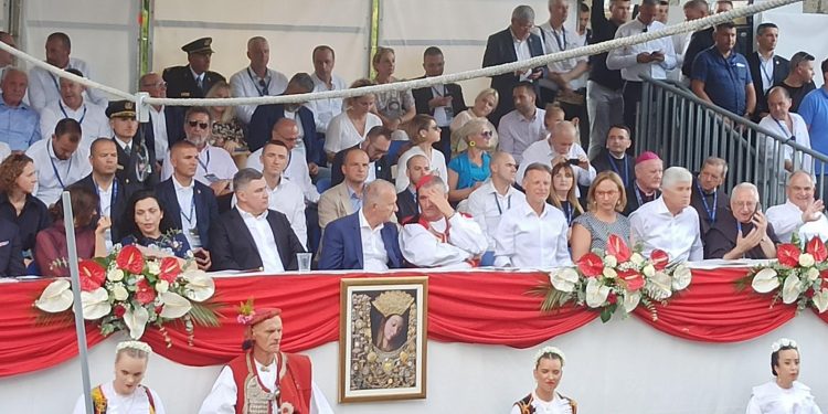 Slobodna Dalmacija – Kakav lik, taj Miro Bulj! Ubrali smo kako je nekome ‘motavao’ da je osoba do njega passe, gotova!