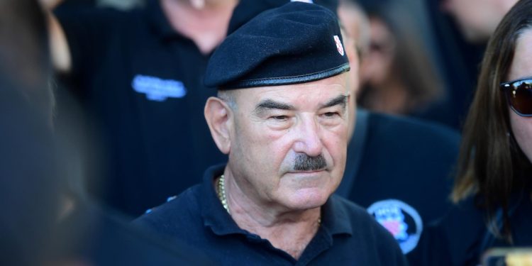 Slobodna Dalmacija – Policija istražuje Skeju i veterane HOS-a zbog uzvika ‘Za dom spremni’, temeljito su ih snimali u Kninu, evo što slijedi