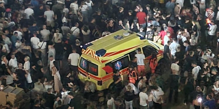 Slobodna Dalmacija – U Gospinom docu je više od 22.000 ljudi, zamjetan je veliki broj policajaca: dosad su zabilježene dvije intervencije