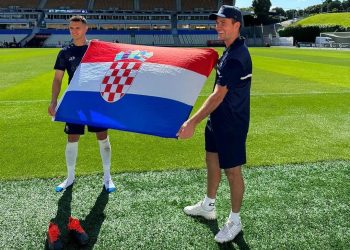 U SRBIJI BIJESNI Bivši igrač Crvene zvezde pozirao s hrvatskom zastavom i ‘zapalio’ Instagram | NACIONAL.HR