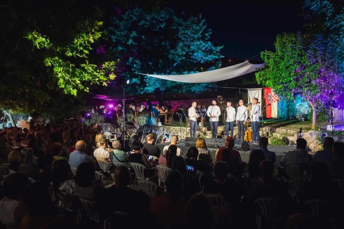 7 30 smotra klapa zrnovnica 47