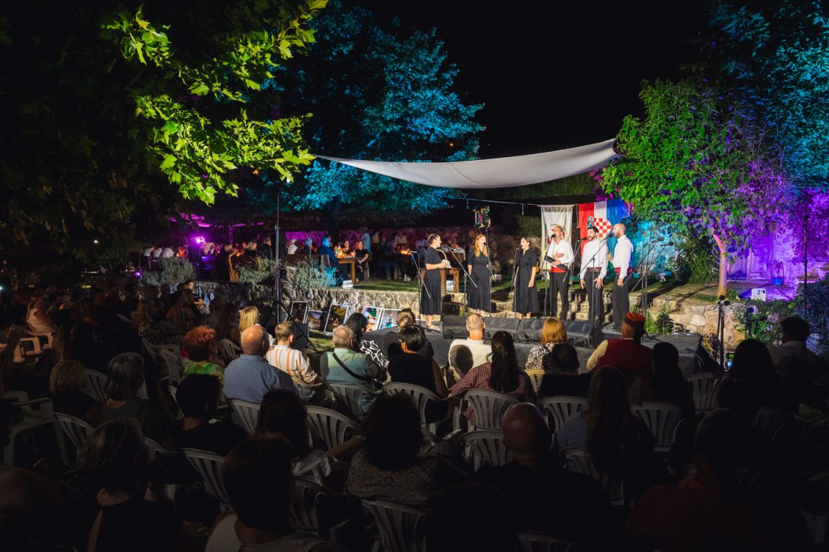 7 30 smotra klapa zrnovnica 61