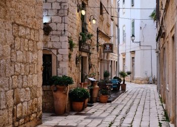 ANKETA Turistima je preskupo jesti u našim restoranima. Jesu li u pravu?