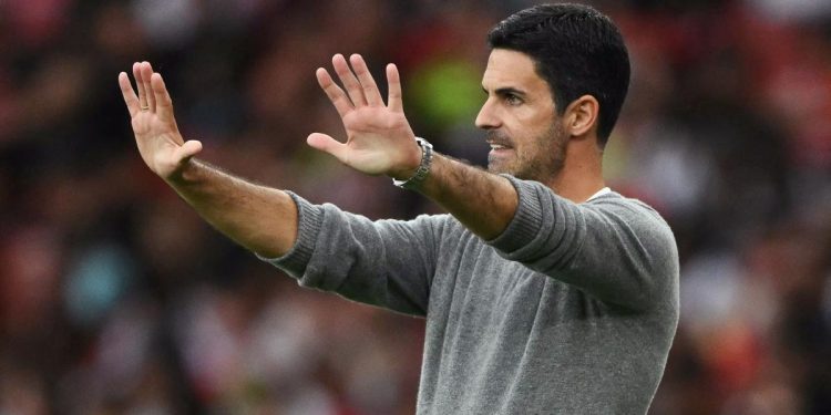 Arsenal, Arteta poziva igrače na večeru i simulira krađu