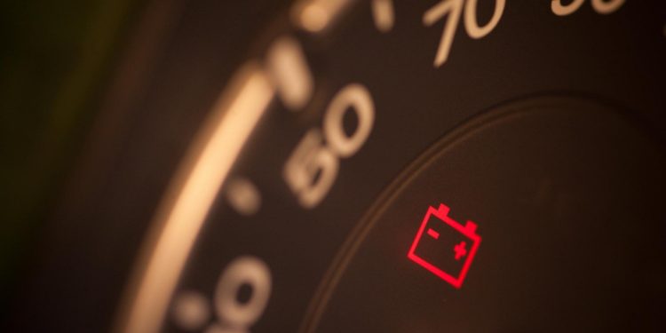 Auto Klub – Akumulator vam je prazan: Koliko dugo trebate voziti kao biste ga ponovo napunili u vožnji?