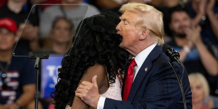 Auto Klub – Donald Trump, najveći protivnik električnih auta, sad ih odjednom podržava