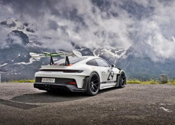 Auto Klub – Kupca će odabrati lutrijom: Porsche predstavio unikatni 911 GT3 RS