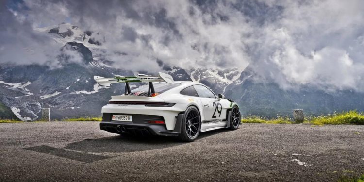 Auto Klub – Kupca će odabrati lutrijom: Porsche predstavio unikatni 911 GT3 RS