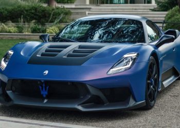 Auto Klub – Maserati predstavio svoj najsnažniji cestovni auto u povijesti: Upoznajte fantastični GT2 Stradale