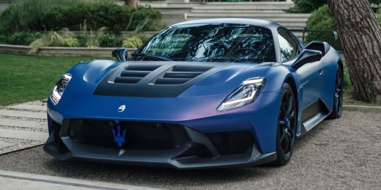 Auto Klub – Maserati predstavio svoj najsnažniji cestovni auto u povijesti: Upoznajte fantastični GT2 Stradale