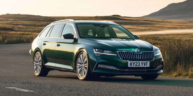 Auto Klub – Škoda je napravila Superb koji se može mjeriti i s Audijevim RS karavanima. Evo zašto