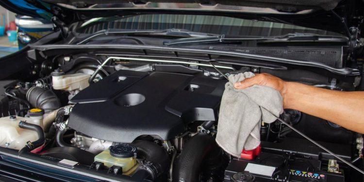 Auto Klub – Što je bitnije kod zamjene ulja u autu, vrijeme ili kilometraža? Ovo istraživanje bi vas moglo iznenaditi