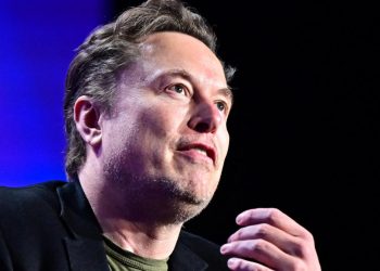 Auto Klub – Što se događa s Muskom? Musk: ‘Ne bismo trebali ocrnjivati industriju nafte i plina’