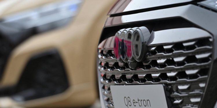 Auto Klub – Tamni oblaci nad njemačkom autoindustrijom zbog električnih auta: Div iz Ingolstadta otpušta 1500 radnika