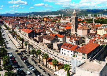 Auto Klub – Tragom svjetske baštine s novim VW Tiguanom: U Splitu se najveće blago grada krije u podrumima