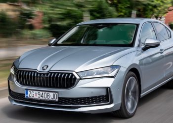 Auto Klub – Veliki test: Otkrivamo je li nova limuzina Škoda Superb 2.0 TDI DSG zapravo bolji Passat današnjice
