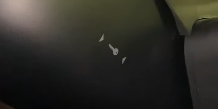 Auto Klub – Vrlo korisno: Znate li što znači ovaj mali ključ ugraviran na stup upravljača nekih automobila?