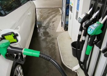 Auto Klub – Zašto je spremnik za gorivo s lijeve ili desne strane automobila? Ovo je ispravan odgovor