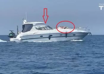 BIZARNO Nikog blizu kormila, vlasnik zvao novinara: “Odje*i! Pijem pivu, oni mi gledaju golu ženu”