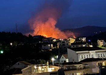 BUKTINJA I POŽAR NA TROGIRSKOM PODRUČJU: “Smiri se pa krene, problem je nepristupačan teren”