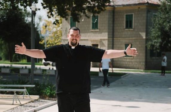 Bio je žestoki navijač Torcide, a danas je svećenik: ‘Poziv nije mogao biti jasniji’