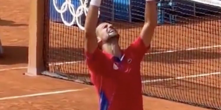 Biskup progovorio o Đokoviću : ‘Morao je pobijediti da se da slava Bogu’