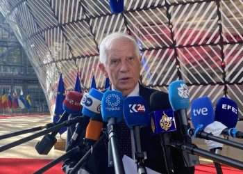 Borrell ‘užasnut’ izraelskim zračnim napadom na školu u Gazi — RT World News