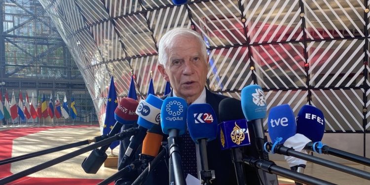 Borrell ‘užasnut’ izraelskim zračnim napadom na školu u Gazi — RT World News