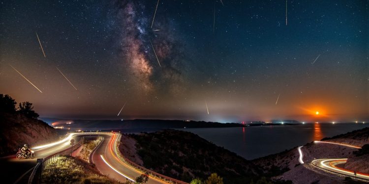 Brački fotograf snimao Perzeide, nije bio svjestan da je snimio početak požara