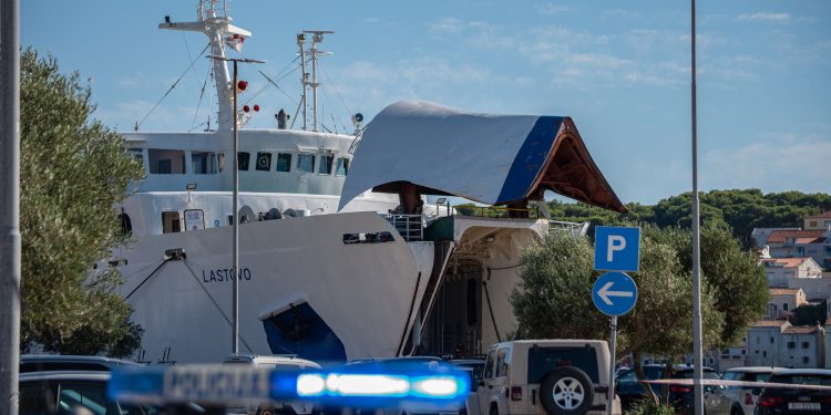 Brodska rampa usmrtila trojicu mornara: Pokušava se rasvjetliti glavni uzrok tragedije