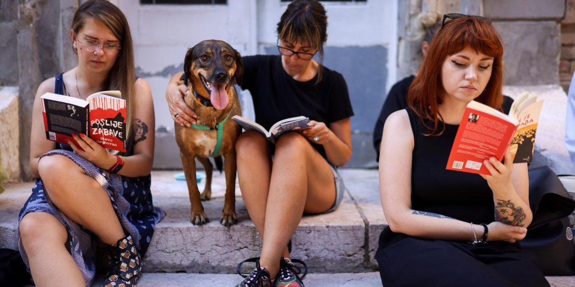 ČITATELJSKA (RE)AKCIJA: Zatvara se Nacionalna sveučilišna knjižnica Bosne i Hercegovine | NACIONAL.HR