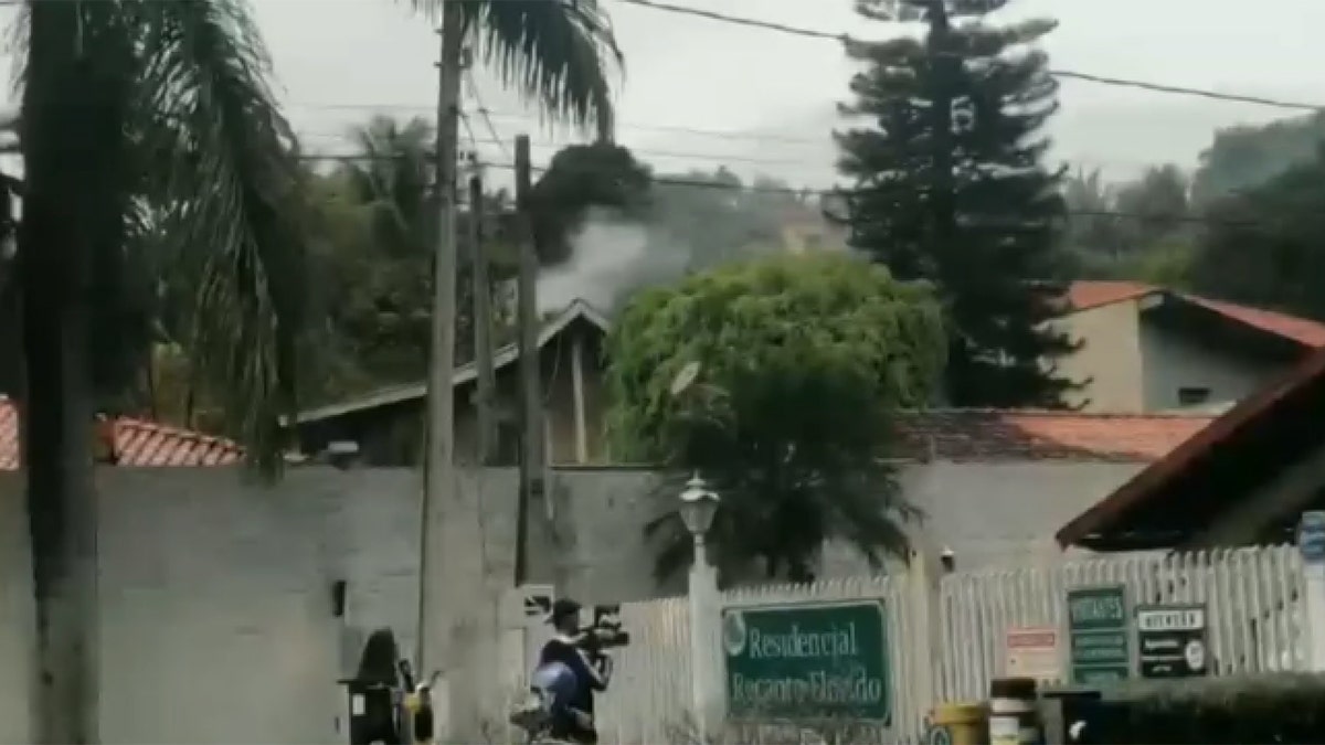 Zrakoplov se srušio u Sao Paolu u Brazilu.