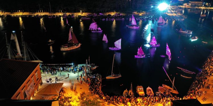 DANI U VALI Kakva se to samo fešta sprema na Hvaru!