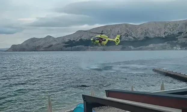 DRAMA NA KRKU Ženi pozlilo u moru, hitno stigao helikopter, ali joj nažalost nije bilo spasa