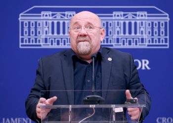 ZABORAVLJENI I RAZOČARANI Dretar: ‘Sjedim doma i čekam’; nije pozvan na izborni sabor DP-a | NACIONAL.HR