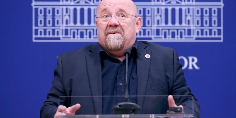 ZABORAVLJENI I RAZOČARANI Dretar: ‘Sjedim doma i čekam’; nije pozvan na izborni sabor DP-a | NACIONAL.HR