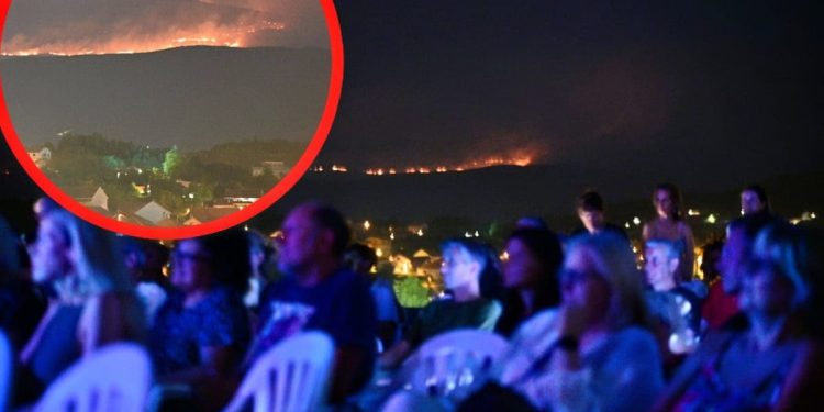 Dok su uživali u koncertu, Sinjani nisu mogli ne primijetiti veliki požar na Dinari